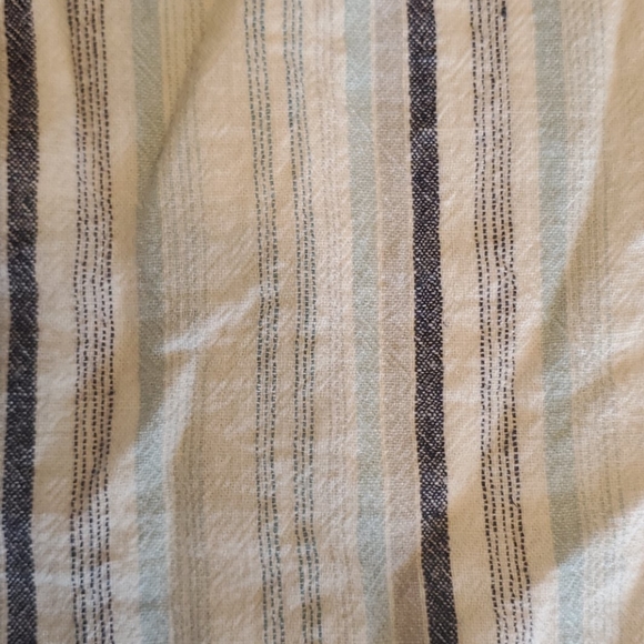 Universal Threads Tank Top - Picture 3 of 3